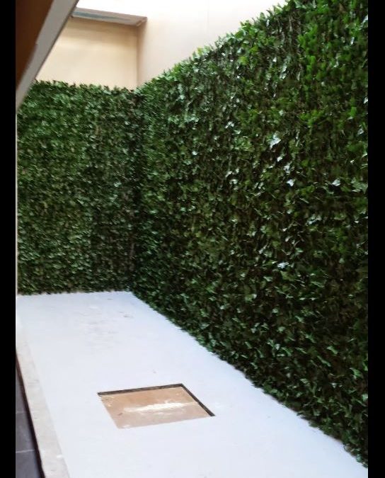 Ivy wall hotel – Artificial Ivy screens